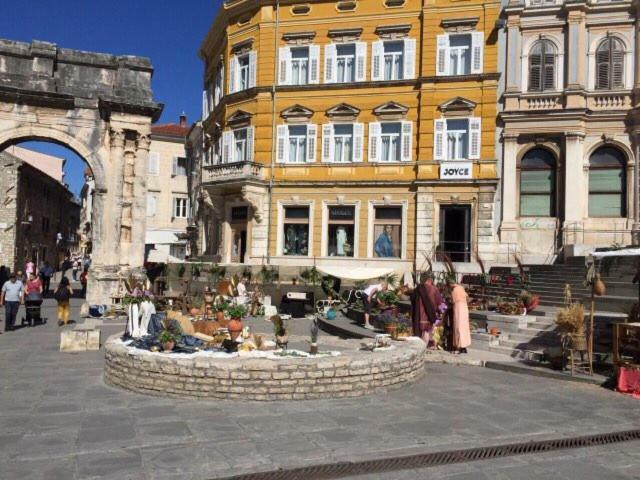 Lukadora Appartement Pula Buitenkant foto